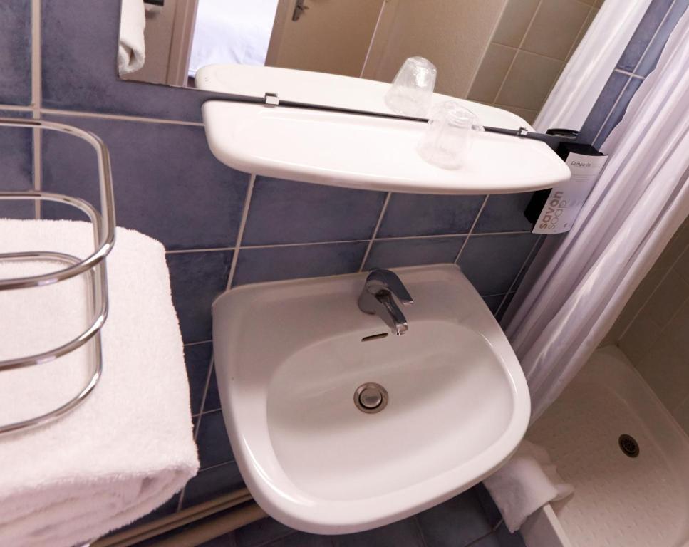 Kyriad Direct Le Bourget Hotel