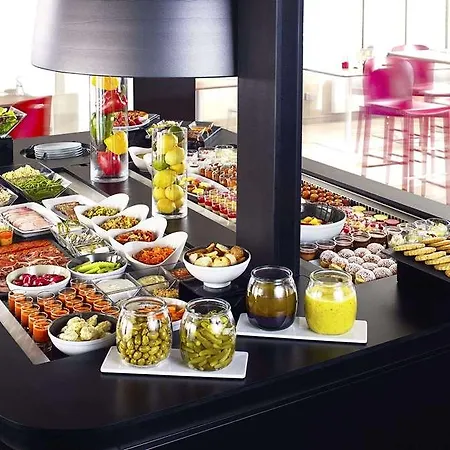 Kyriad Direct Le Bourget Gonesse 